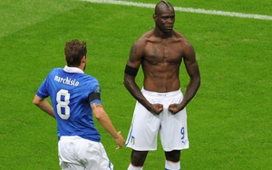 Chiêm ngưỡng lại cú 'nã pháo' và màn ăn mừng 'siêu dị' của Balotelli trước tuyển Đức