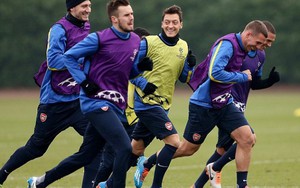 Arsenal vĩnh viễn chia tay HLV đem Oezil ra cá độ