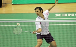 VIDEO: Tiến Minh sung sức, buộc đối thủ người Thái Lan bỏ cuộc