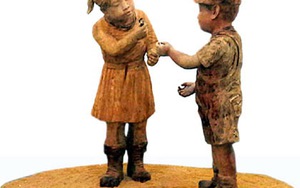 Vài suy nghĩ về triển lãm 10 năm điêu khắc toàn quốc 2013