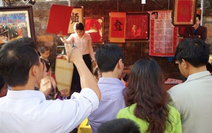 Hà Nội ùn tắc nhiều điểm ngày mùng 1 Tết