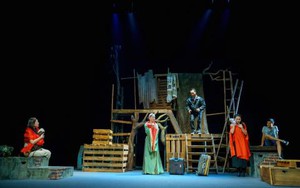 Nhà hát Tuổi trẻ 'làm nóng' sân khấu với loạt vở diễn mới