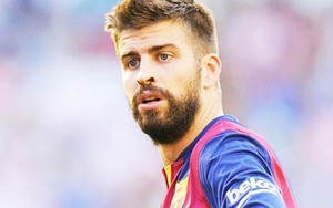 Pique nói với Alves: 'Chúng ta có nhiều kẻ thù ở Camp Nou'