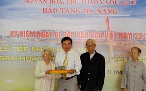 Bảo tàng Đà Nẵng tiếp nhận kỷ vật kháng chiến