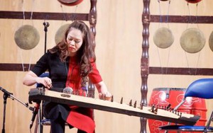 ‘Mặt trời đỏ’ mang nhạc cụ dân tộc khuấy động 'bữa tiệc' âm nhạc châu Âu