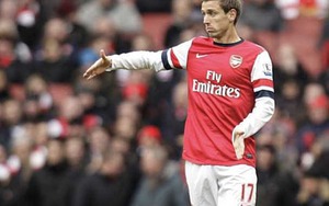 Thêm Monreal, Gibbs, và Chamberlain nhập viện, Arsenal có đủ 1 đội hình bị chấn thương