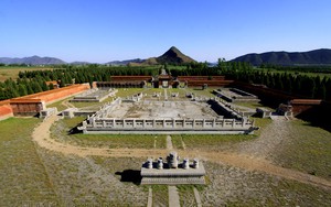 Trung Quốc phục dựng các quan tài Càn Long và các hoàng đế đời Thanh