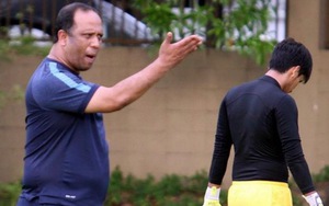 HLV Malaysia yêu cầu học trò chơi tích cực khi gặp tuyển Việt Nam