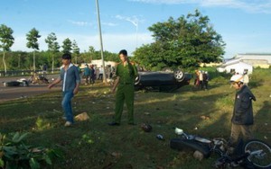 Khắc phục hậu quả vụ xe BMW đâm thẳng vào chốt cảnh sát