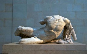 Bảo tàng Anh lần đầu tiên cho mượn tượng Parthenon khiến người Hy Lạp nổi giận