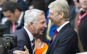 Alan Pardew: ‘Wenger giỏi hơn Mourinho, hãy tôn trọng ông ấy’