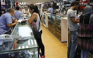 Thư châu Âu: Chuyện không chỉ về đồ hiệu