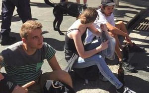 Phẫn nộ vì 'tự sướng' ở hiện trường vụ bắt con tin Australia