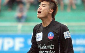 Thủ môn Bửu Ngọc vẫn 'mắc kẹt' ở Đồng Tháp