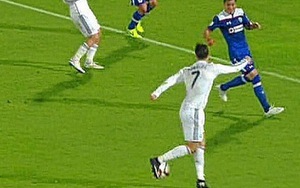 Ronaldo suýt ghi bàn với cú Rabona ngẫu hứng