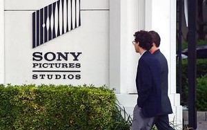 Vì đâu người Nhật thờ ơ với vụ lùm xùm của Sony?