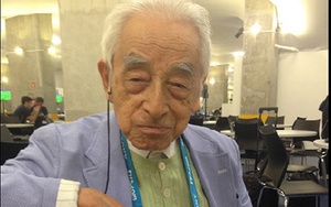 FIFA tôn vinh nhà báo thể thao cao tuổi nhất thế giới