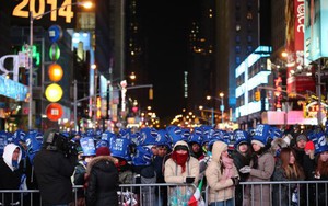 Vì sao đón giao thừa là sự kiện tồi nhất năm?