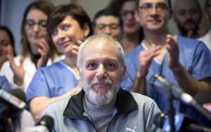 Bác sĩ nhiễm Ebola người Italy bình phục và xuất viện