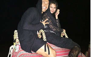 Selena Gomez sa lưới tình cầu thủ?