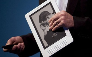 Thiết bị đọc sách số Kindle 'biến mất', sách giấy bán chạy