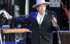 Jimmy Carter trao giải Nhân vật MusiCares của Năm cho Bob Dylan