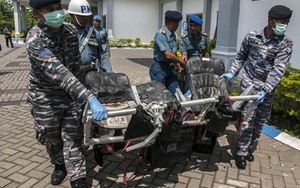 Tìm kiếm nạn nhân và máy bay QZ 8501 - Ngày thứ 11: Tìm thấy 40 thi thể, nhận dạng 24 người