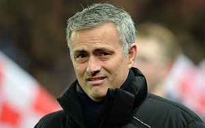 Mourinho lại lĩnh án phạt vì 'loạn ngôn'