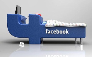 Italy thiệt hại nặng vì người dân nghiện... Facebook