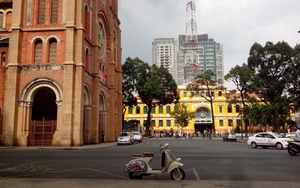 Họa sĩ Lê Kinh Tài: 'Bưu điện TP HCM sơn lại màu rất đẹp'