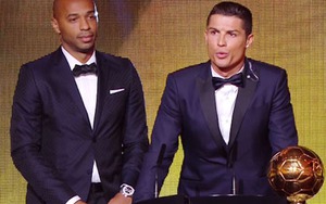 VIDEO hoạt hình: Ronaldo cởi trần, gào thét, nhận Quả bóng Vàng