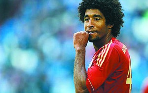 Bayern Munich: Gã 'khờ' tại thị trường Nam Mỹ