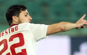 Chính Totti đẩy Destro khỏi Roma?