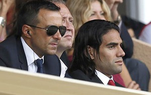 Man United: Đành mua Falcao vì 'siêu cò' Jorge Mendes?