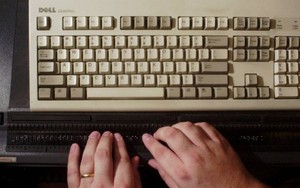 Chuyện Louis Braille người phát minh chữ nổi: Thế giới bằng những dấu chấm