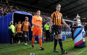 Bradford: Những nhân viên siêu thị đánh bại các ngôi sao triệu phú Chelsea