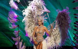 10 bộ 'trang phục dân tộc' gây sốc nhất tại cuộc thi Hoa hậu Hoàn vũ