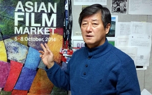 Giám đốc LHP Busan - bị ép từ chức vì chiếu phim về vụ đắm phà Sewol