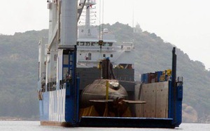 Tàu ngầm Kilo Hải Phòng đã về đến vịnh Cam Ranh an toàn