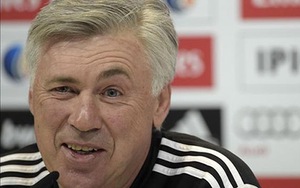 Tiết lộ: Real khủng hoảng vì Ancelotti gọi điện tới Barca