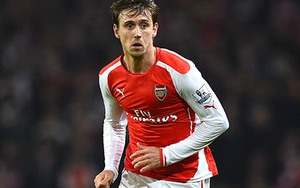 Arsenal: Hãy trả Monreal về cánh trái