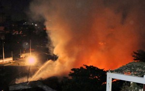 Cháy lớn tại kho hàng của doanh nghiệp thuộc Bộ Quốc phòng