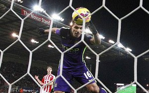 Sergio Aguero đã cố tình dùng tay chơi bóng để ghi bàn như Maradona