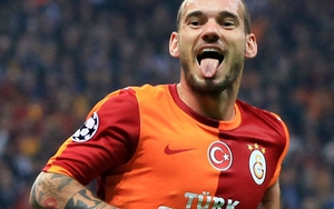 Tiếc chưa Man United? Wesley Sneijder lại ghi bàn thắng tuyệt đẹp