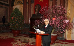 Tổng Bí thư gửi lời chúc Tết các chiến sĩ đang chắc tay súng bảo vệ chủ quyền