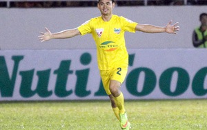 VIDEO: Pha móc bóng điệu nghệ của Đình Tùng xé lưới Đồng Nai