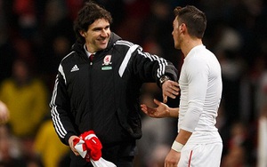 HLV Middlesbrough xin áo của Oezil sau trận thua Arsenal