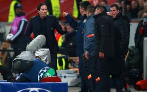 VIDEO: Diego Simeone lao vào đòi 'tẩn' HLV Leverkusen