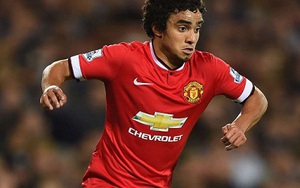 Man United: HLV Van Gaal lên kế hoạch bán Rafael da Silva và Jonny Evans