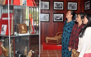 Dâng hương tưởng niệm 109 năm ngày sinh Thủ tướng Phạm Văn Đồng